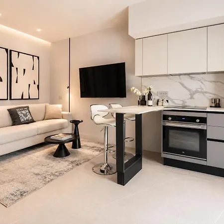 Terme 2 - Renovated Garden Duplex - Old Town 아파트 올비아