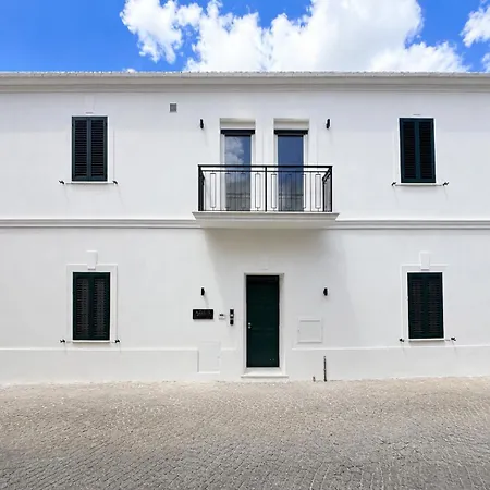 Terme 2 - Renovated Garden Duplex - Old Town *